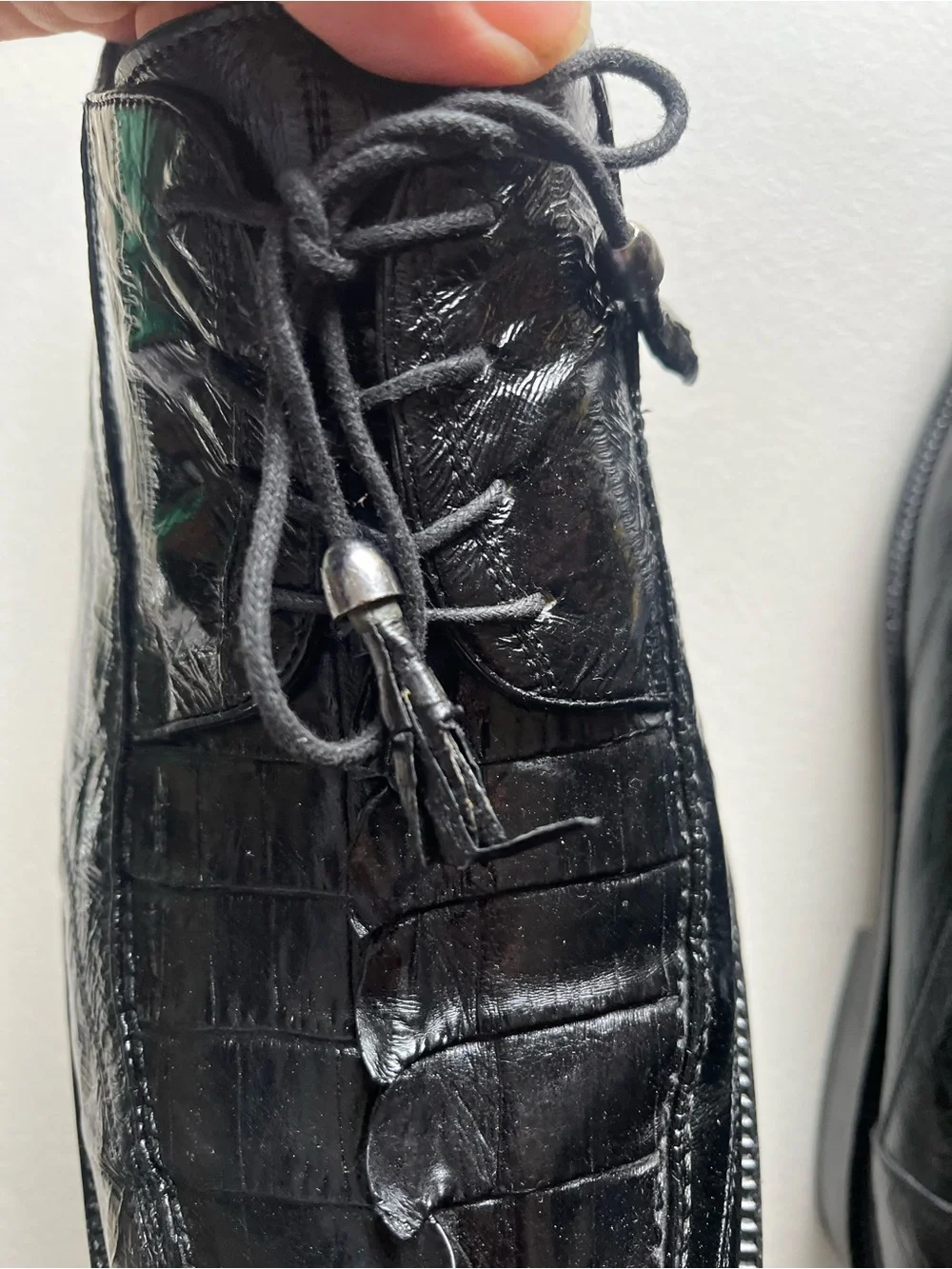 Romano croc embossed